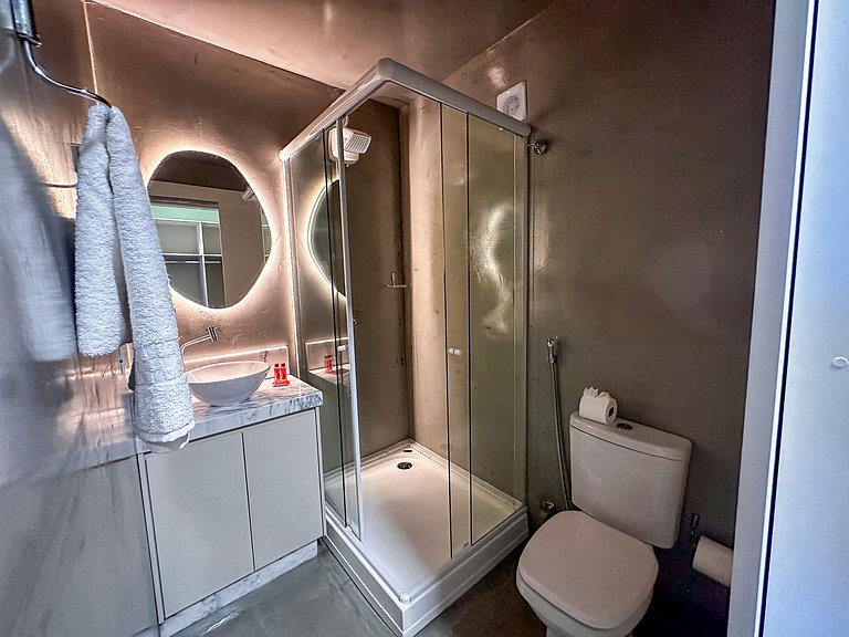 Damani Studios 205