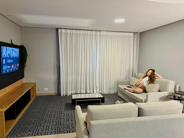 ApartDamani 1102