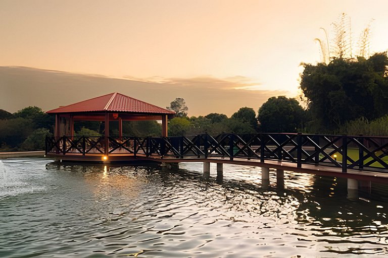Refúgio Privativo em Foz do Iguaçu | Piscina & Lago