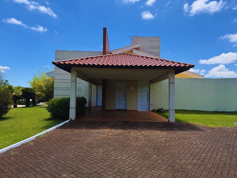 Refúgio Privativo em Foz do Iguaçu | Piscina & Lago