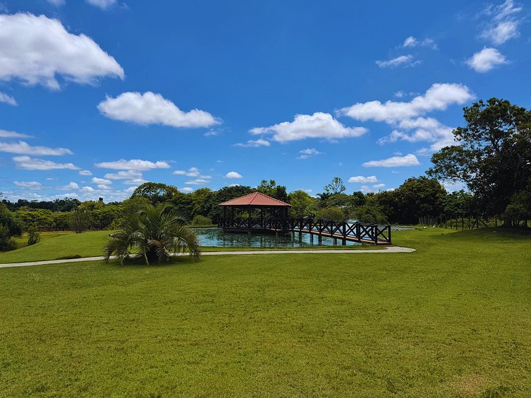 Refúgio Privativo em Foz do Iguaçu | Piscina & Lago