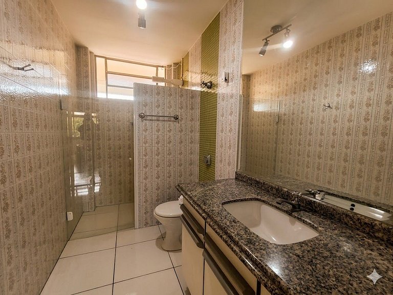 Amplo apto 3 quart no Centro de Foz – Ed. Londrina