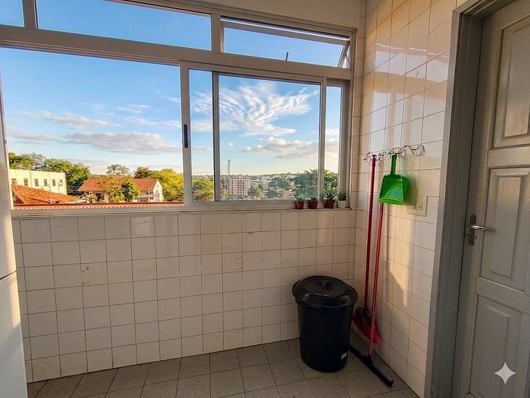Amplo apto 3 quart no Centro de Foz – Ed. Londrina