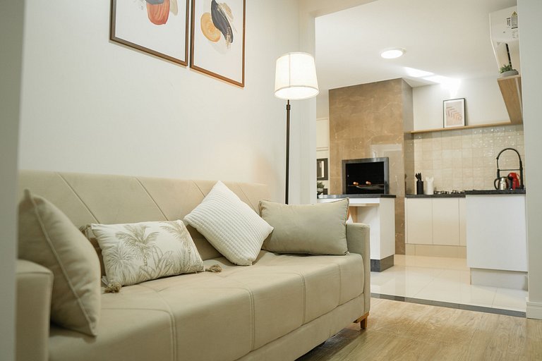Casa Beverly, com Piscina, 3 Quartos e Churrasqueira
